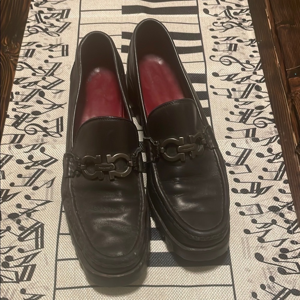 Ferragamo Black Leather Gancini Slip On Loafers Non Slip Rubber Sole Shoes